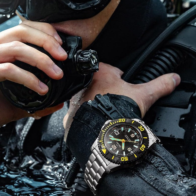 DELMA BLUE SHARK IV BLACK BEZEL